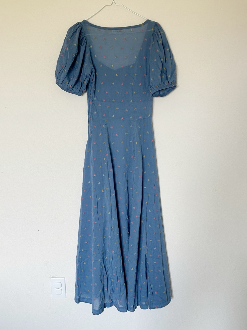 Doen Tetra Maxi Dress Ciel Carnation Embroidery Blue - Picture 5 of 9
